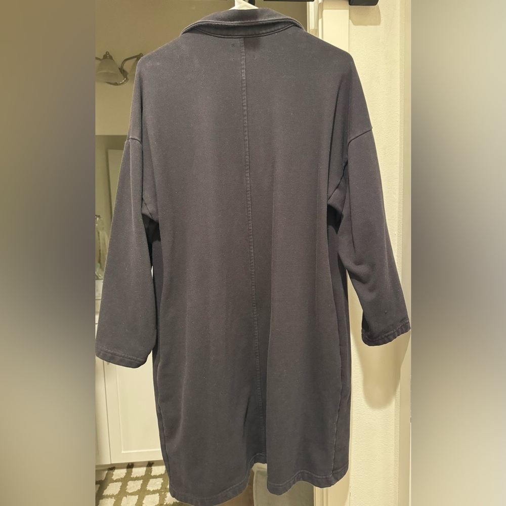 Forever 21 Contemporary men’s black coat Medium size - Picture 2 of 3